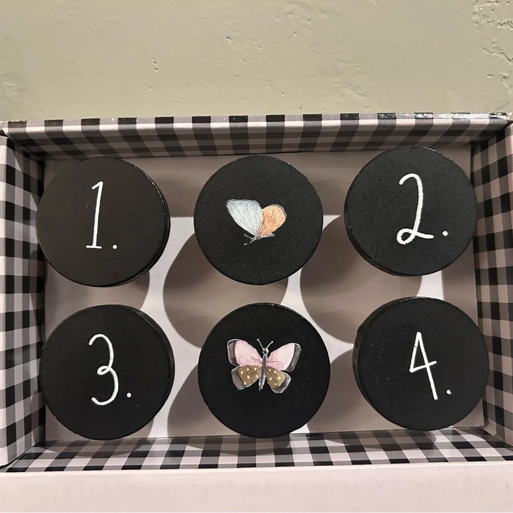 2 Box Sets of 6 Black And White Rae Dunn Round Wooden Drawer Knobs - Picture 5 of 8